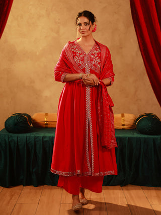 Juniper Magenta Viscose Solid Fit & Flared Kurta With Pants & Dupatta Set With Mirror, Thread, Dori & Sequence Work