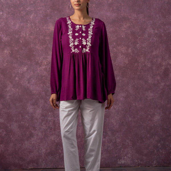 Juniper Women'S Mint & White Embroidered Viscose Tunic With Thread Work And Buttons