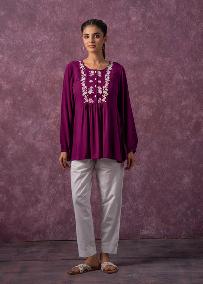 Juniper Women'S Mint & White Embroidered Viscose Tunic With Thread Work And Buttons - Distacart