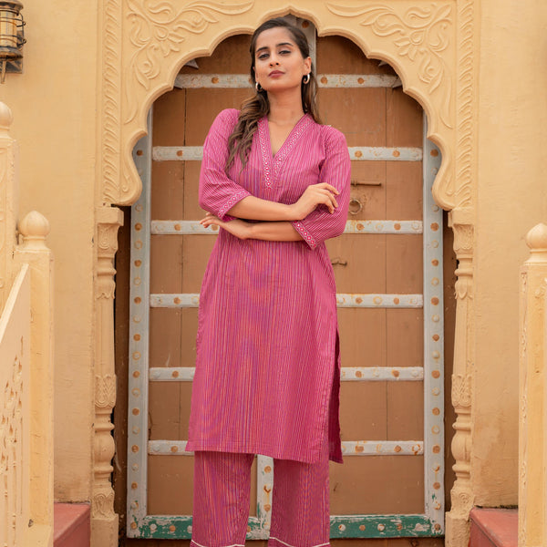 Juniper Women'S Pink Striped Cotton Kurta & Pants Co-Ord Set With Thread And Mirror Work