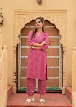 Juniper Women'S Pink Striped Cotton Kurta & Pants Co-Ord Set With Thread And Mirror Work