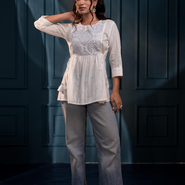 Juniper Women'S White Embroidered Cotton Tunic With Thread And Mirror Work