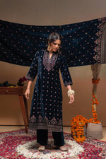 Thumbnail for Juniper Teal Embroidered Straight Kurta Set With Dupatta - Distacart