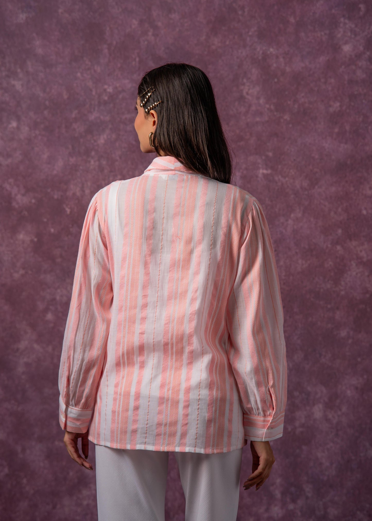 Juniper Lamora Peach & White Vertical Striped Relaxed-Fit Button-Down Shirt - Distacart