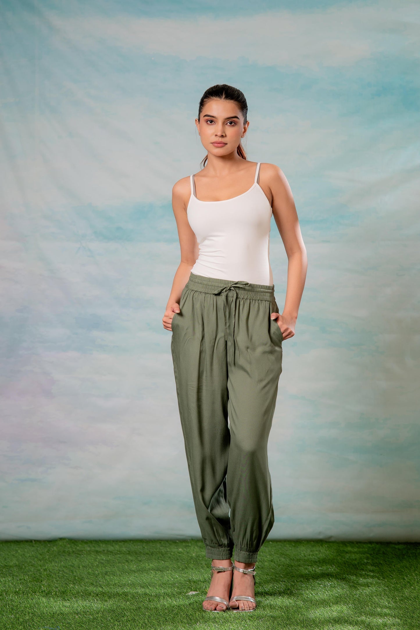 Juniper Lamora Women? Olive Green Drawstring Jogger Pants - Distacart