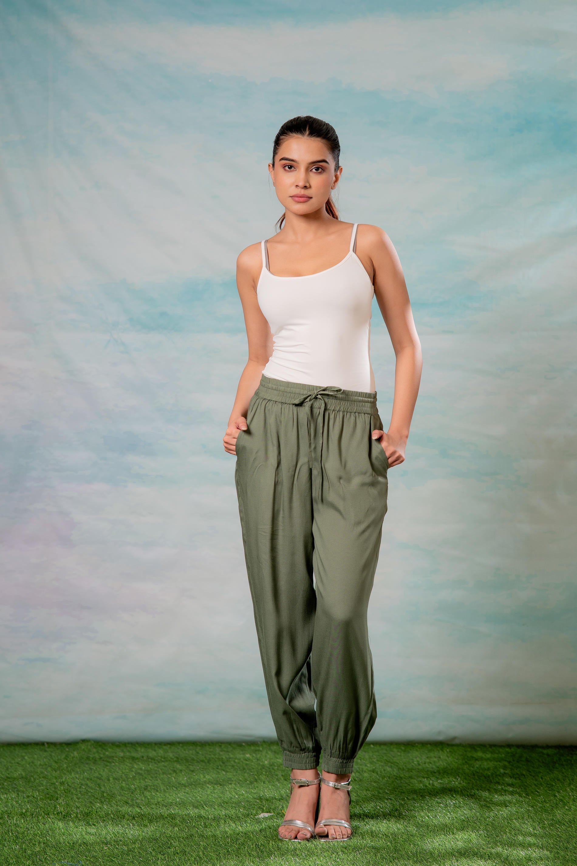 Juniper Lamora Women? Olive Green Drawstring Jogger Pants - Distacart