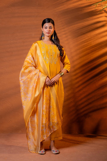 Juniper Mustard, Zari Embroidered Straight Kurta Set With Abstract Printed Dupatta - Distacart