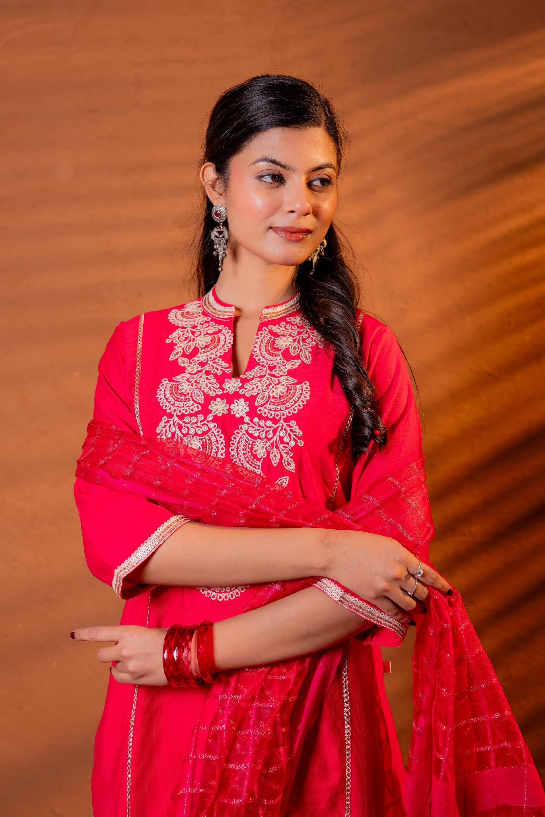 Juniper Fuchsia Embroidered Kurta Set With Zari Checked Dupatta