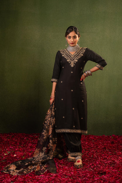 Juniper Black Heritage Embroidered Kurta Set - Distacart