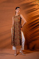 Thumbnail for Juniper Rust Tribal Wave Printed Sleeveless Flared Kurta - Distacart