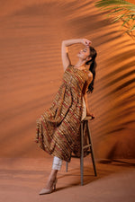 Thumbnail for Juniper Rust Tribal Wave Printed Sleeveless Flared Kurta - Distacart