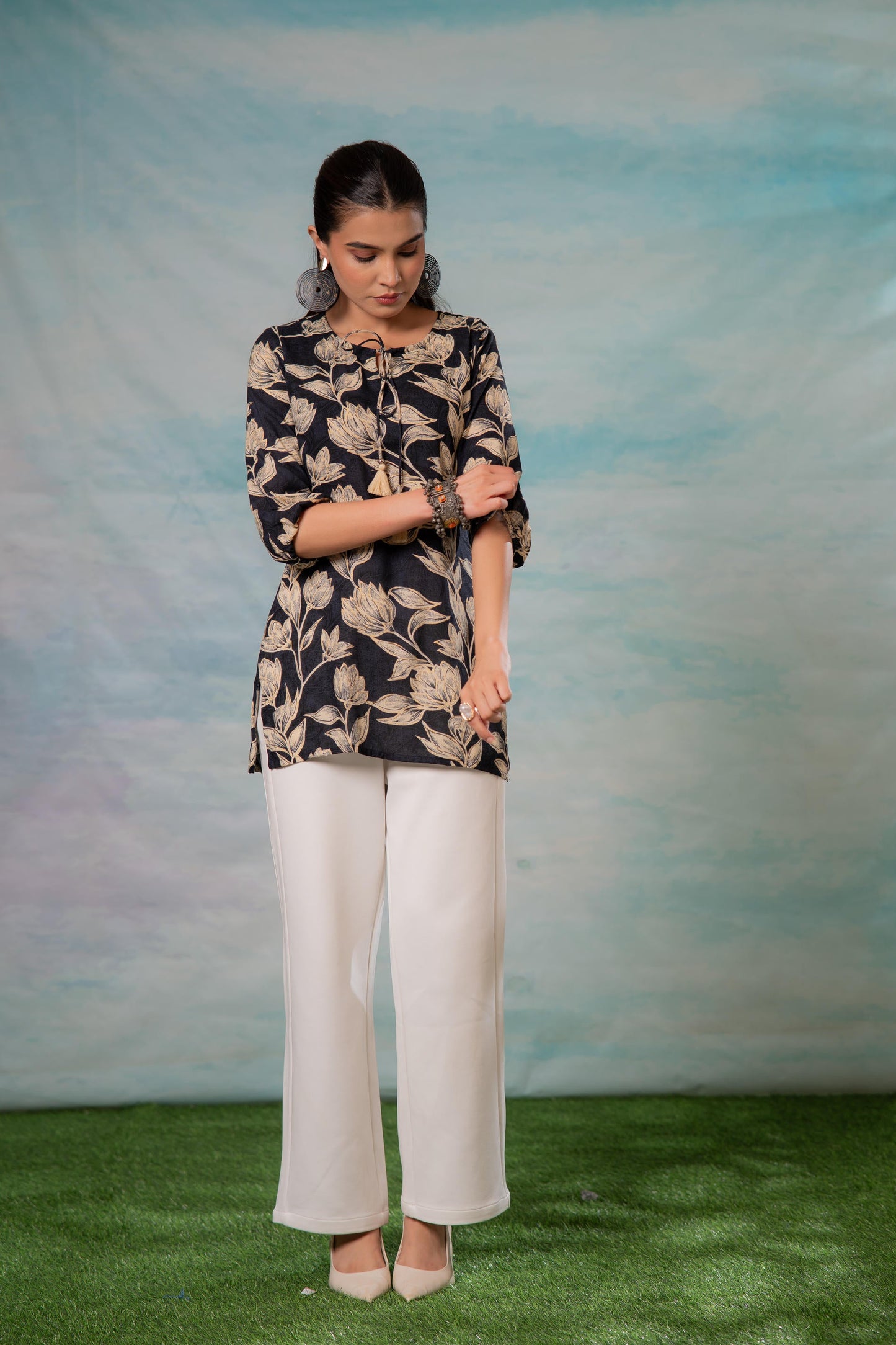 Juniper Grey Floral Printed Viscose Tunic - Distacart