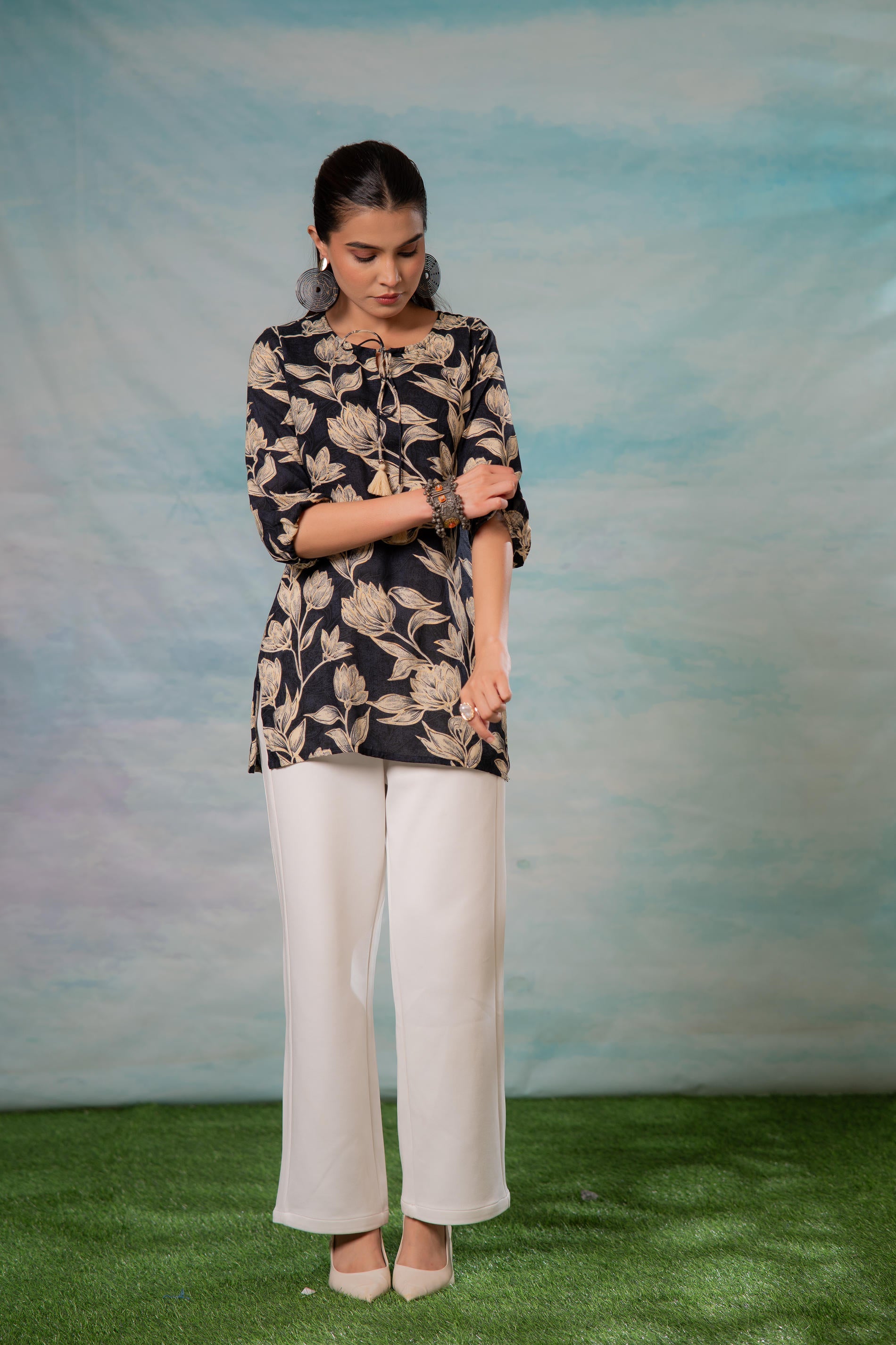 Juniper Grey Floral Printed Viscose Tunic - Distacart