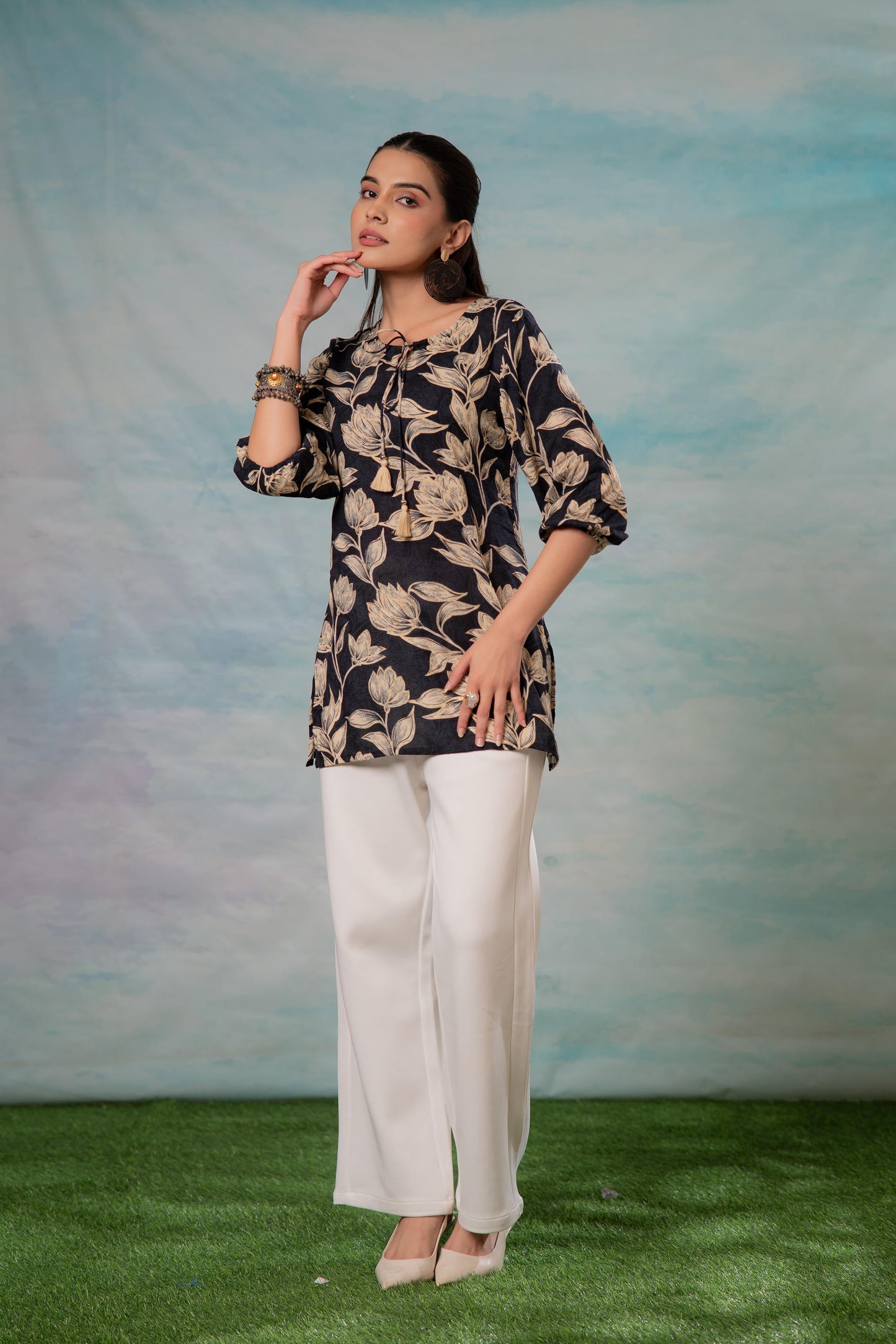 Juniper Grey Floral Printed Viscose Tunic - Distacart