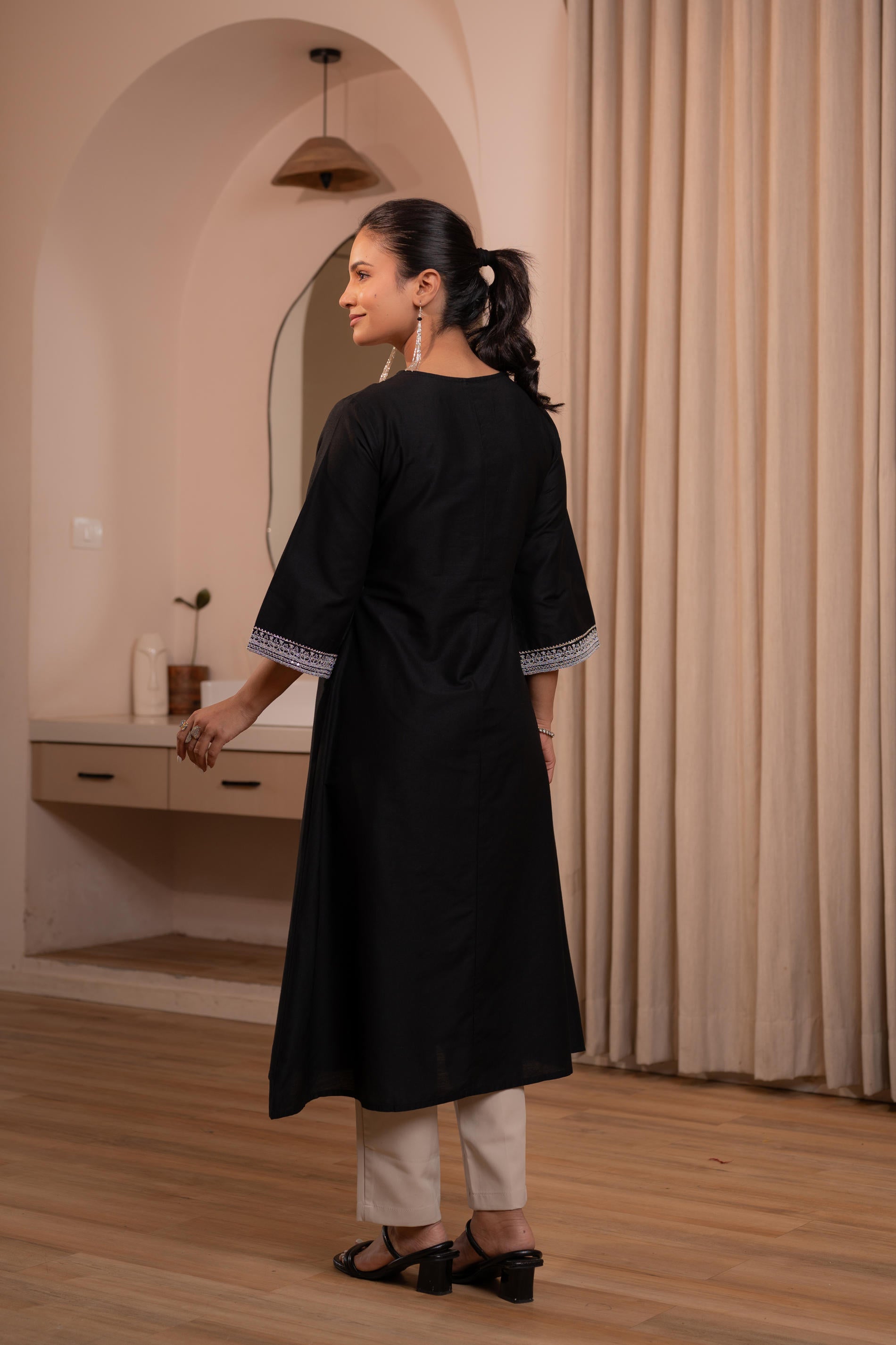 Juniper Black Noir Kashida Kurta