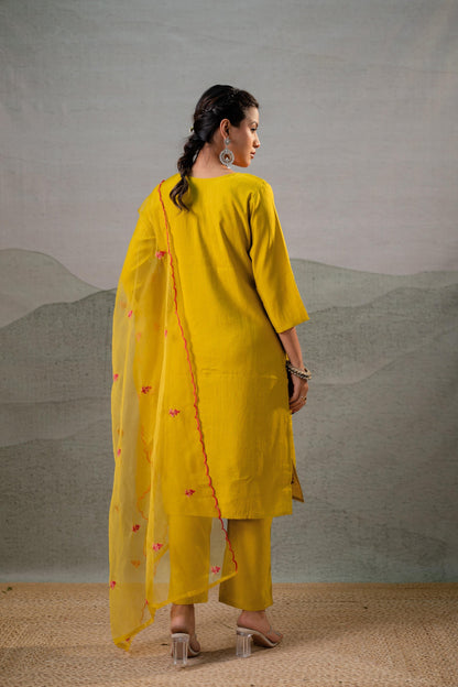 Juniper Mustard Embroidered Straight Kurta Set With Dupatta - Distacart
