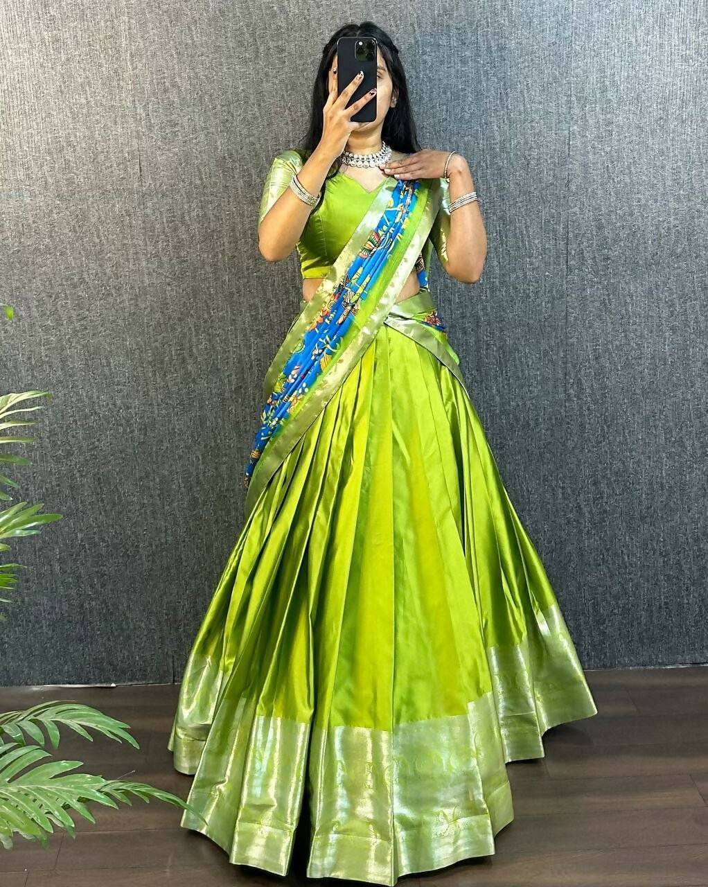 Teeya Creation New Latest Trendy Stylish Lehenga Choli Set - Green - Dista
