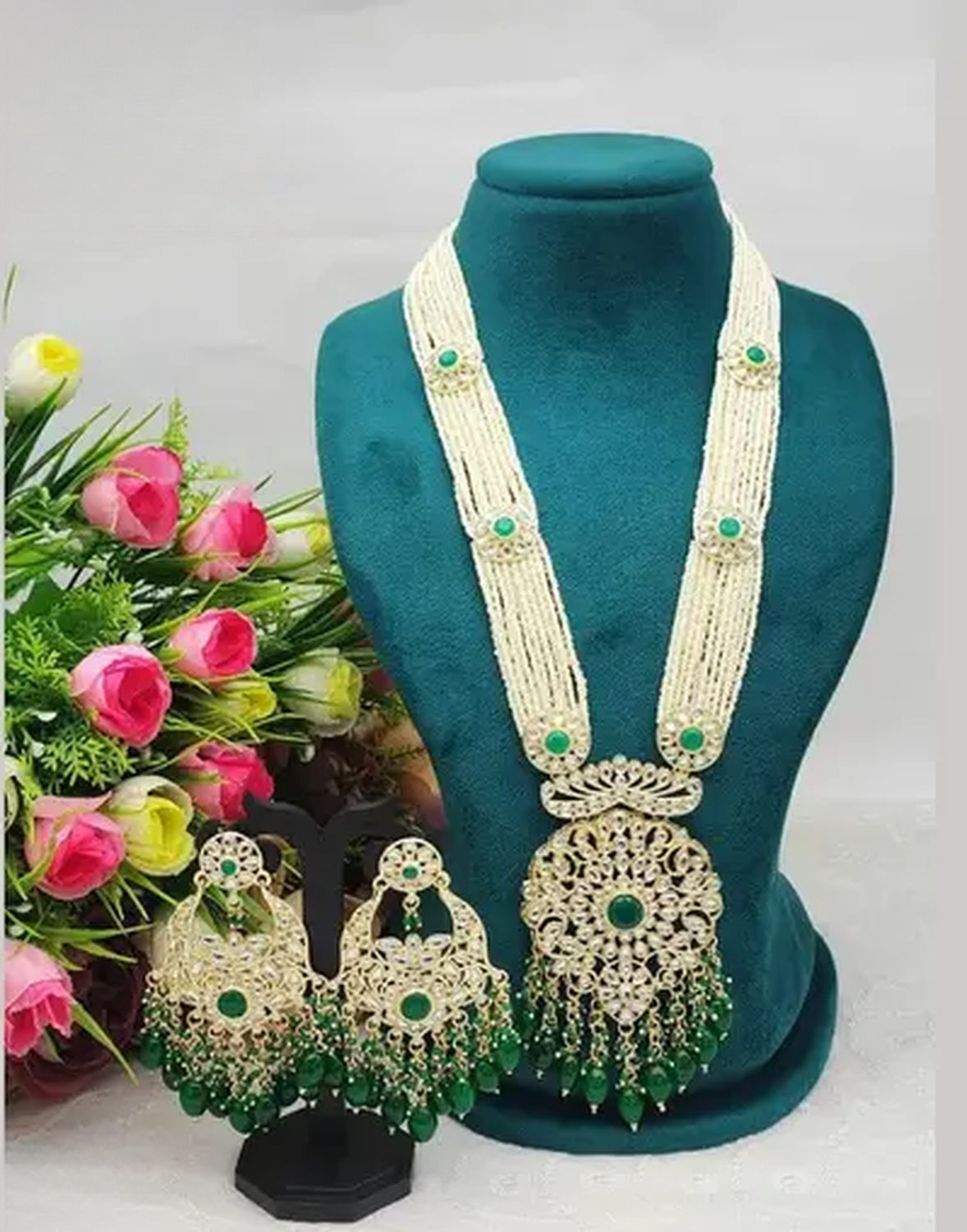 Jewel City Emerald Green Beaded Kundan Necklace Set with Matching Chandelier Earrings Traditional Indian Wedding Jewelry Collection