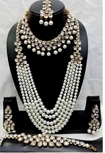 Jewel City Kundan Pearl Bridal Jewelry Set-Traditional Gold-Plated Indian Wedding Necklace Set with Earrings, MaangTikka & Bracelet