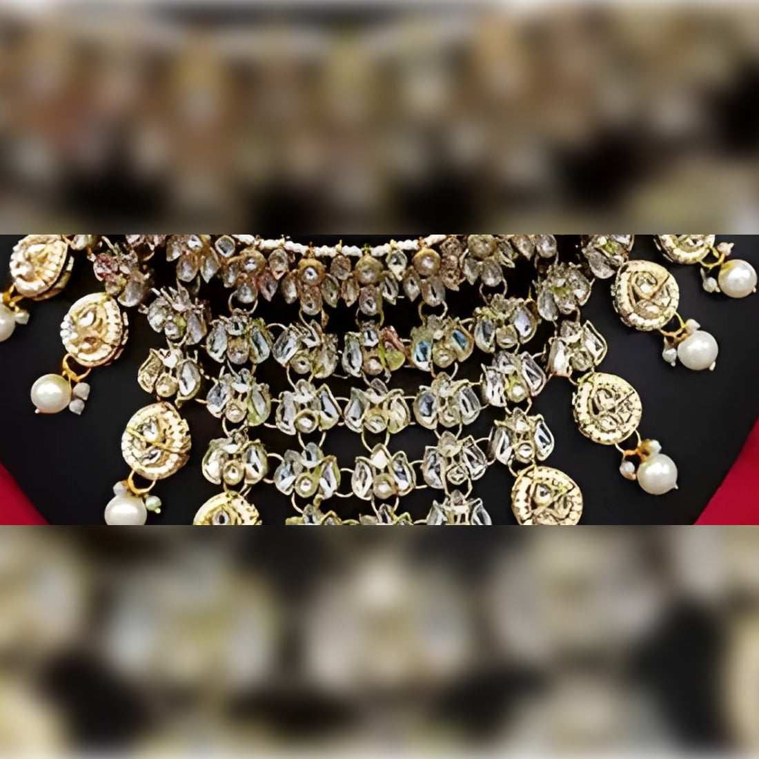 Jewel City Kundan Choker Necklace Set with Maang Tikka & Jhumka Earrings - Traditional Indian Bridal Jewelry Collection Gold-Plated