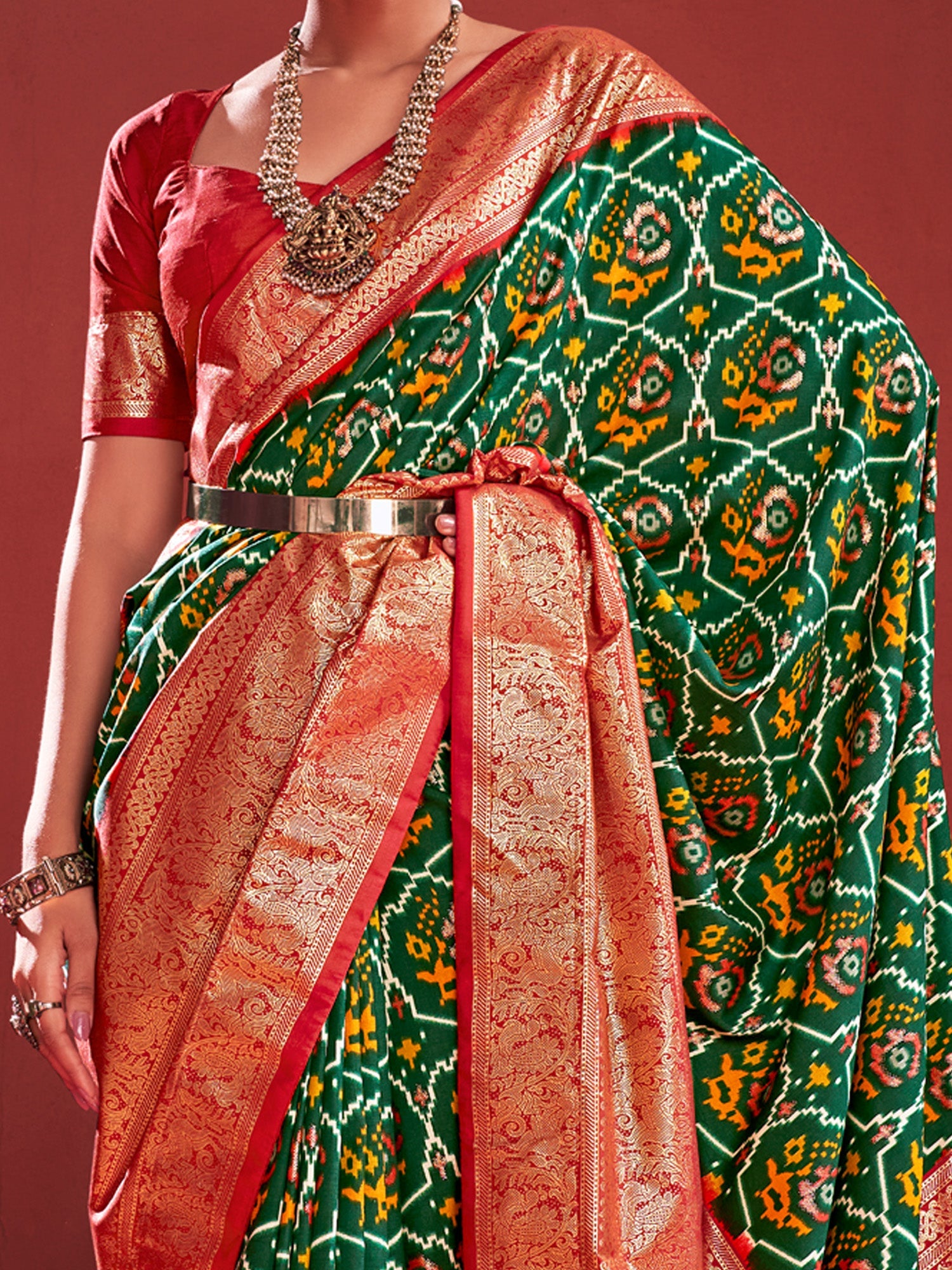 NOZ2TOZ Women's Tussar Silk Green Printed Designer Saree With Blouse Piece - Distacart