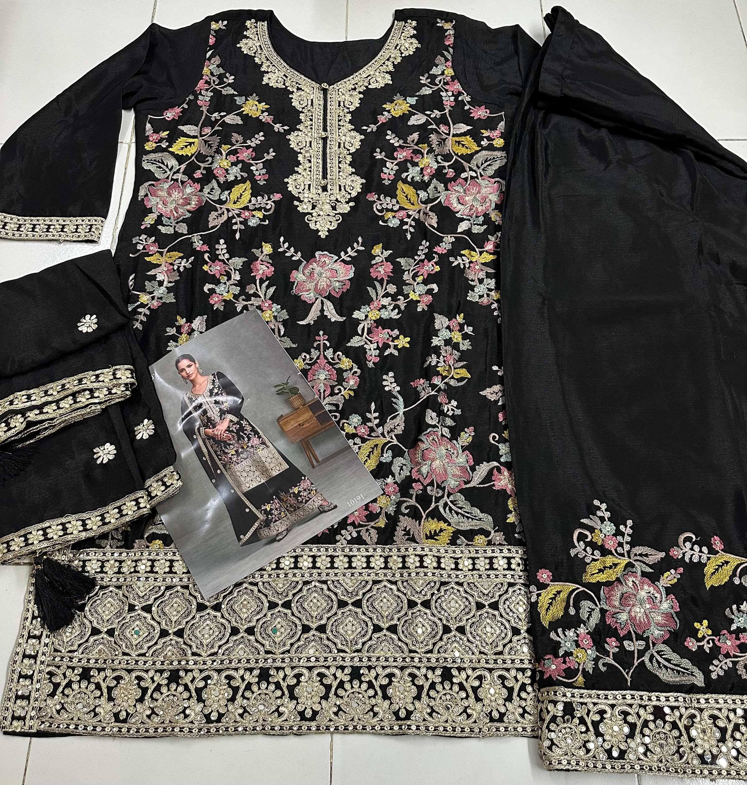 Aarshi Fashions Black Chinon Heavy Embroidery Wedding Palazzo Suit