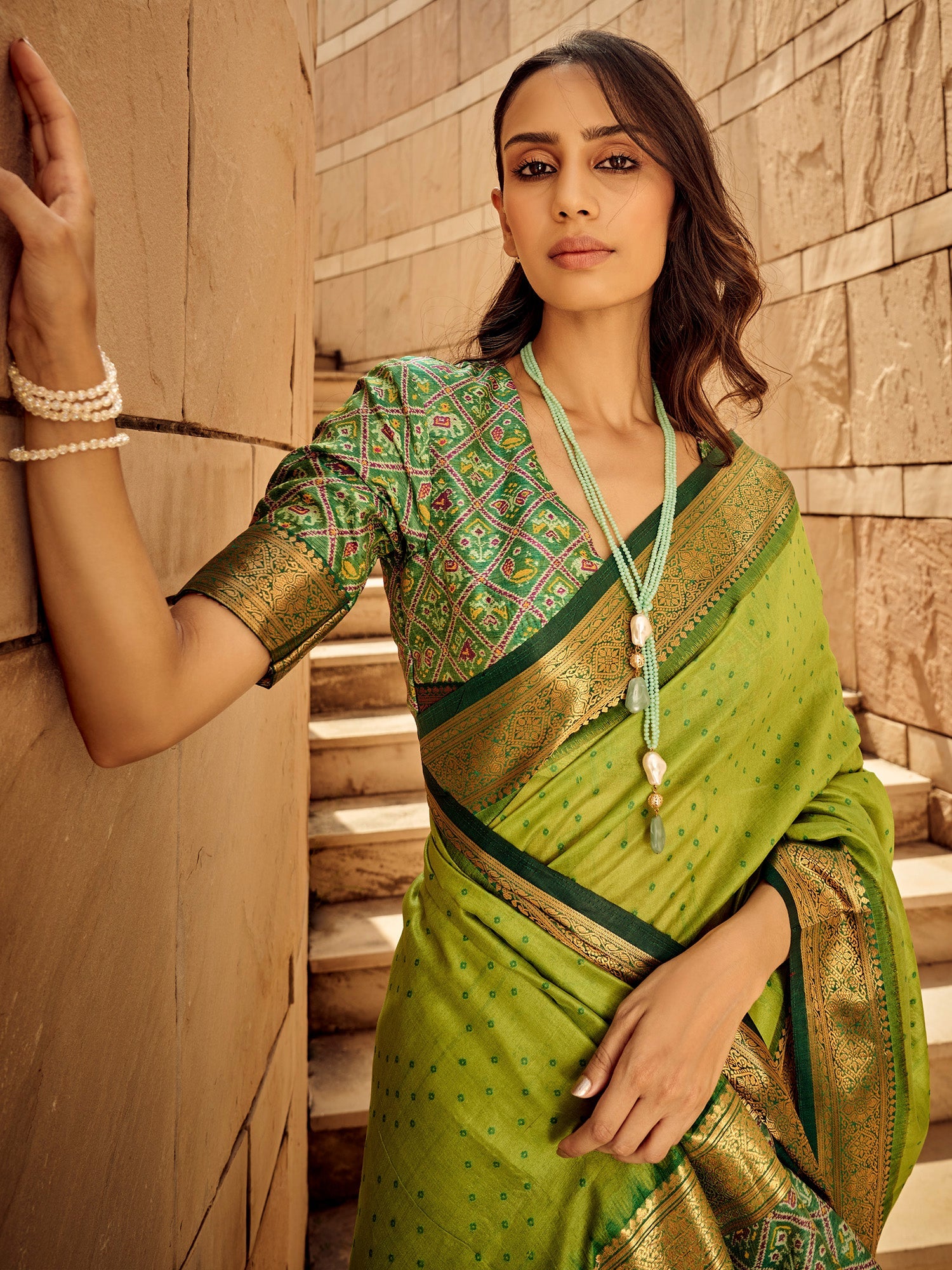 NOZ2TOZ Women's Silk Blend Light Green Woven Design Designer Saree With Blouse Piece - Distacart