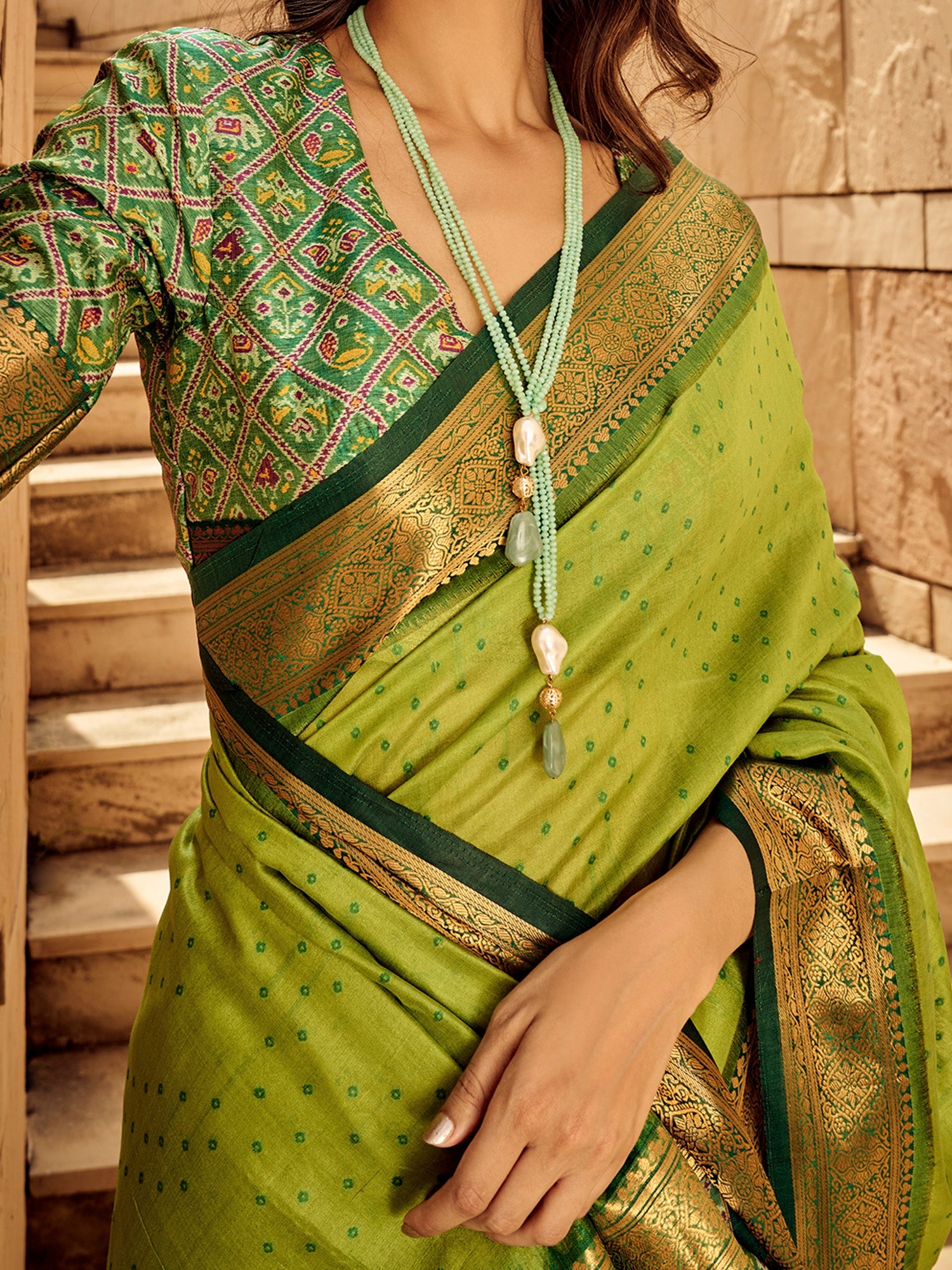 NOZ2TOZ Women's Silk Blend Light Green Woven Design Designer Saree With Blouse Piece - Distacart