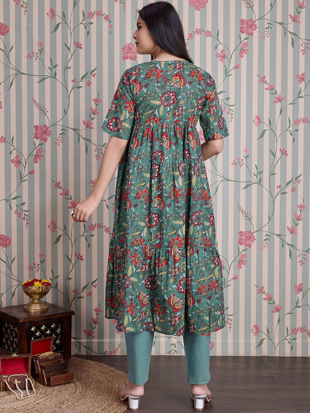 Ode by House of Pataudi Floral Printed Pure Cotton Anarkali Kurta with Trousers - Distacart