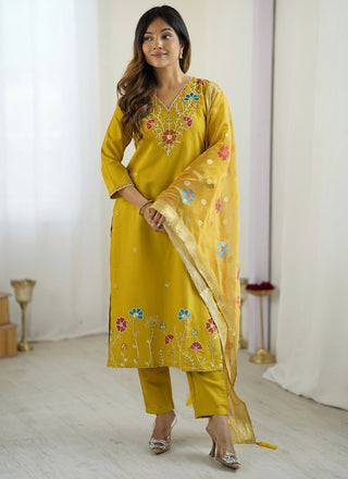 Vegaa Fashion Yellow Viscose Silk Beads Work Desginer Suit