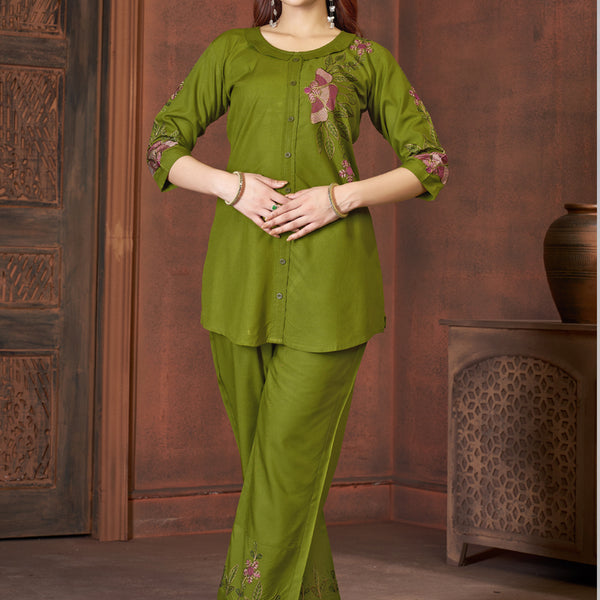 Prazu Fashion Mahendi Rayon Multi Embroidery Thread Work Co-Ords Set