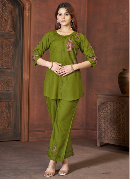 Prazu Fashion Mahendi Rayon Multi Embroidery Thread Work Co-Ords Set