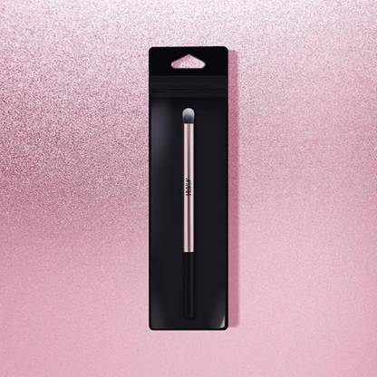 Nykaa BlendPro Eyeshadow Blending Makeup Brush - Dista