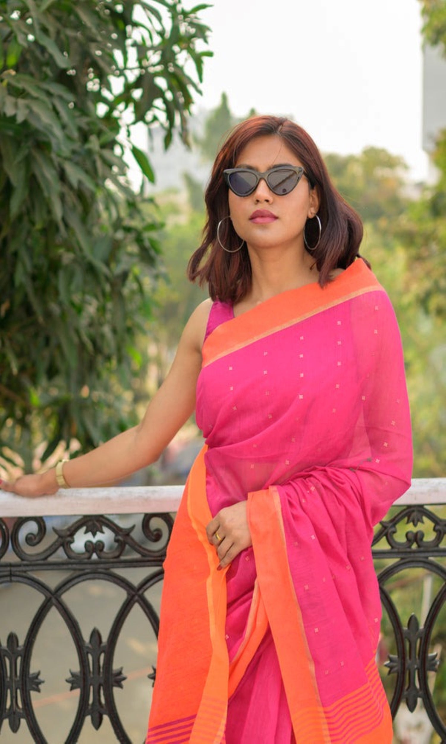 Piyari Fashion Handloom Cotton Blend Rani Pink Sequin Saree