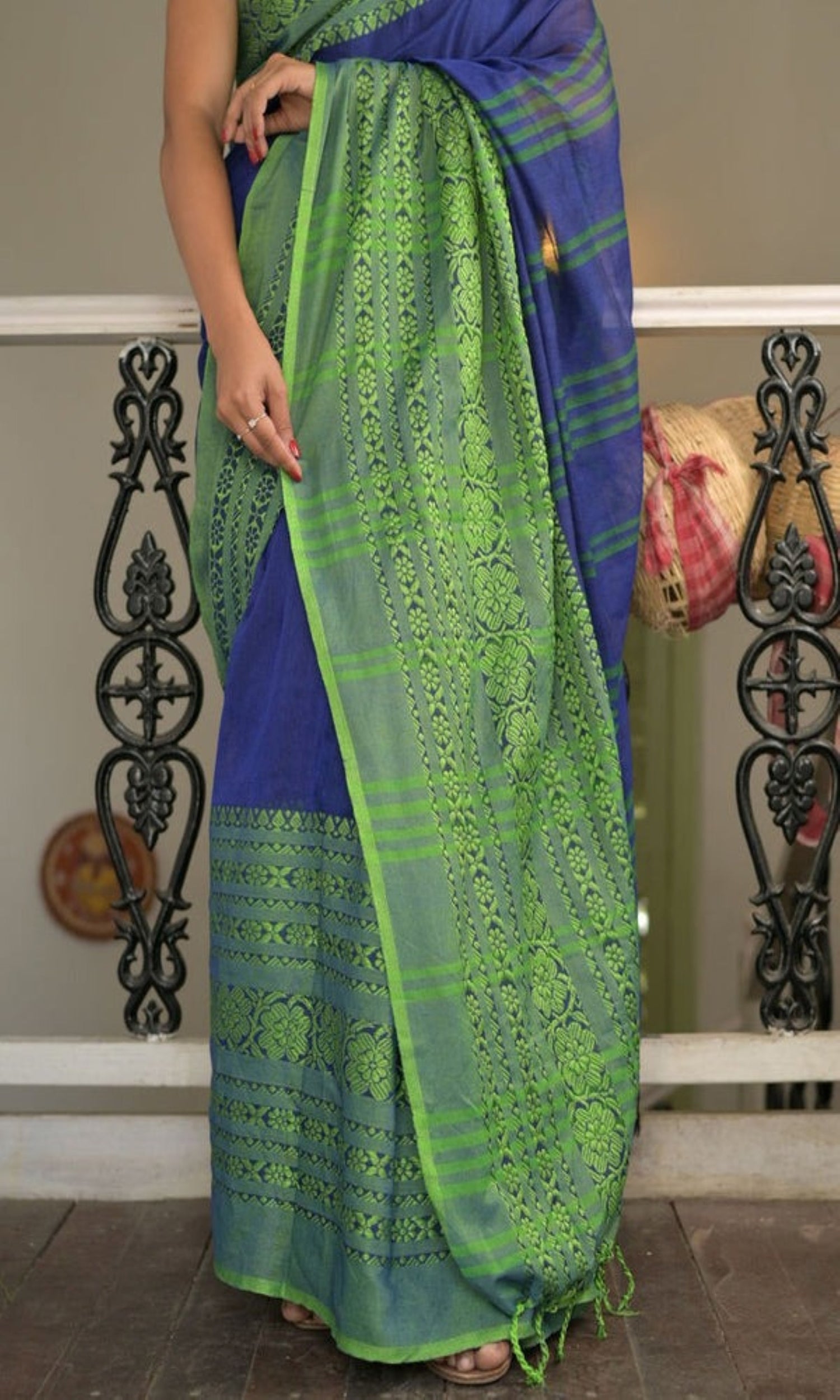 Piyari Fashion Handloom Blue Cotton Begampuri Saree