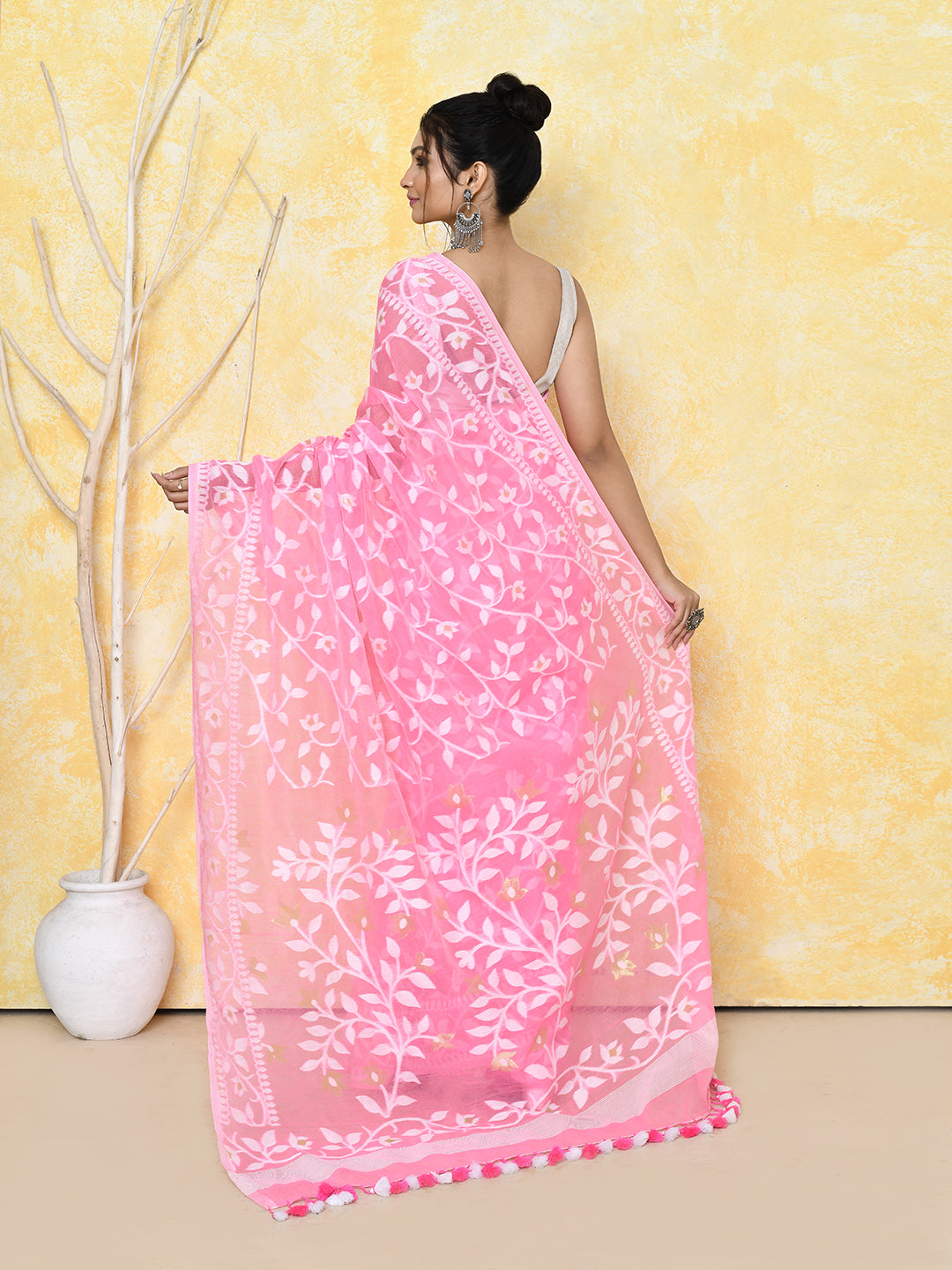 Piyari Fashion Women's Pink Cotton Silk Jamdani Saree