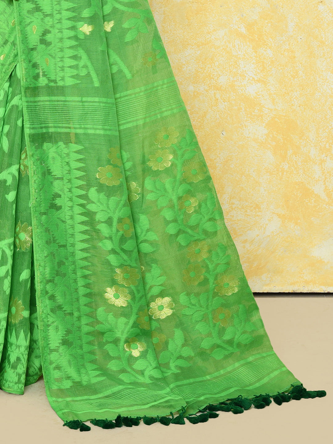 Piyari Fashion Women's Green Cotton Silk Jamdani Saree