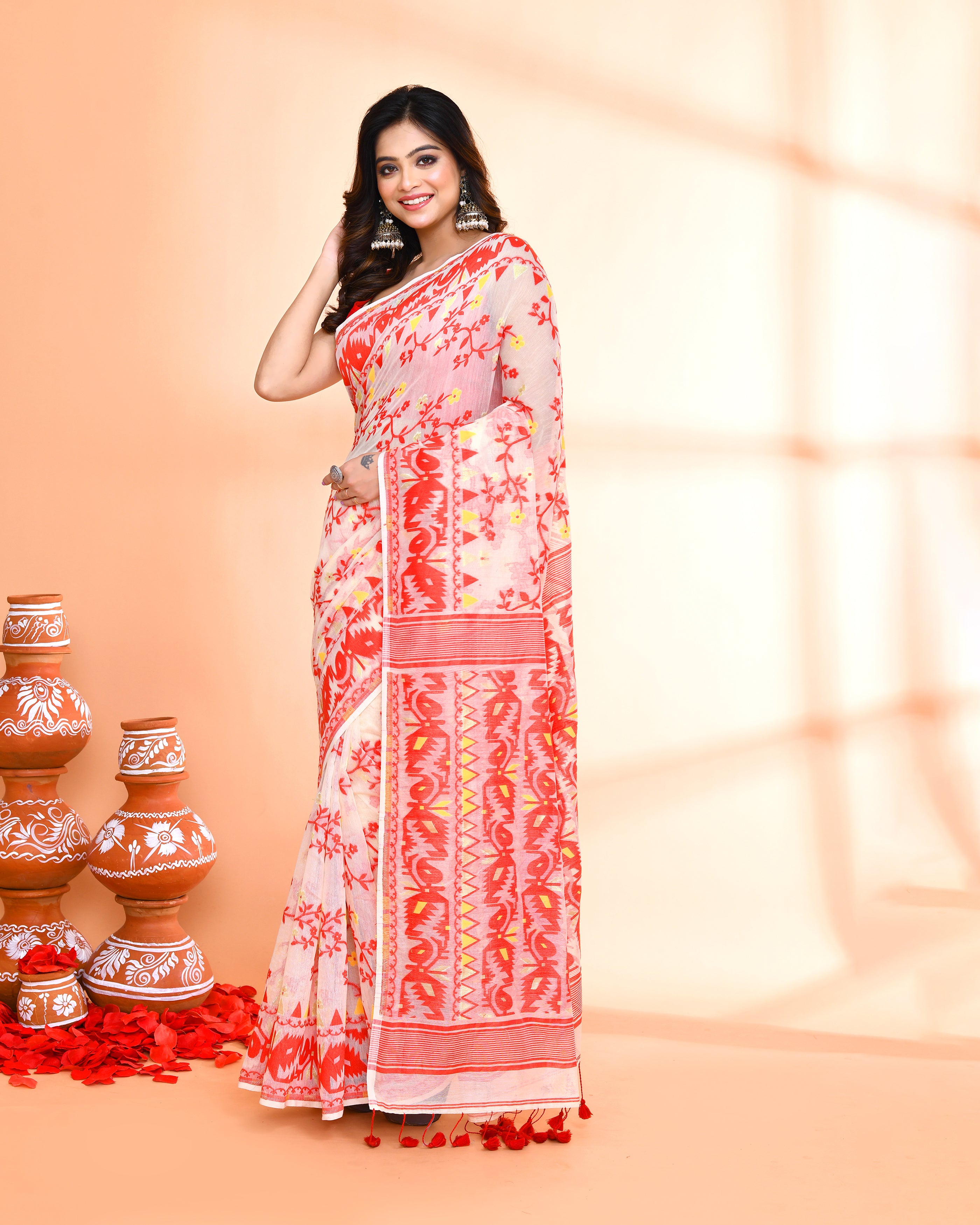 Piyari Fashion Women's Off White Red Cotton Silk Jamdani Saree