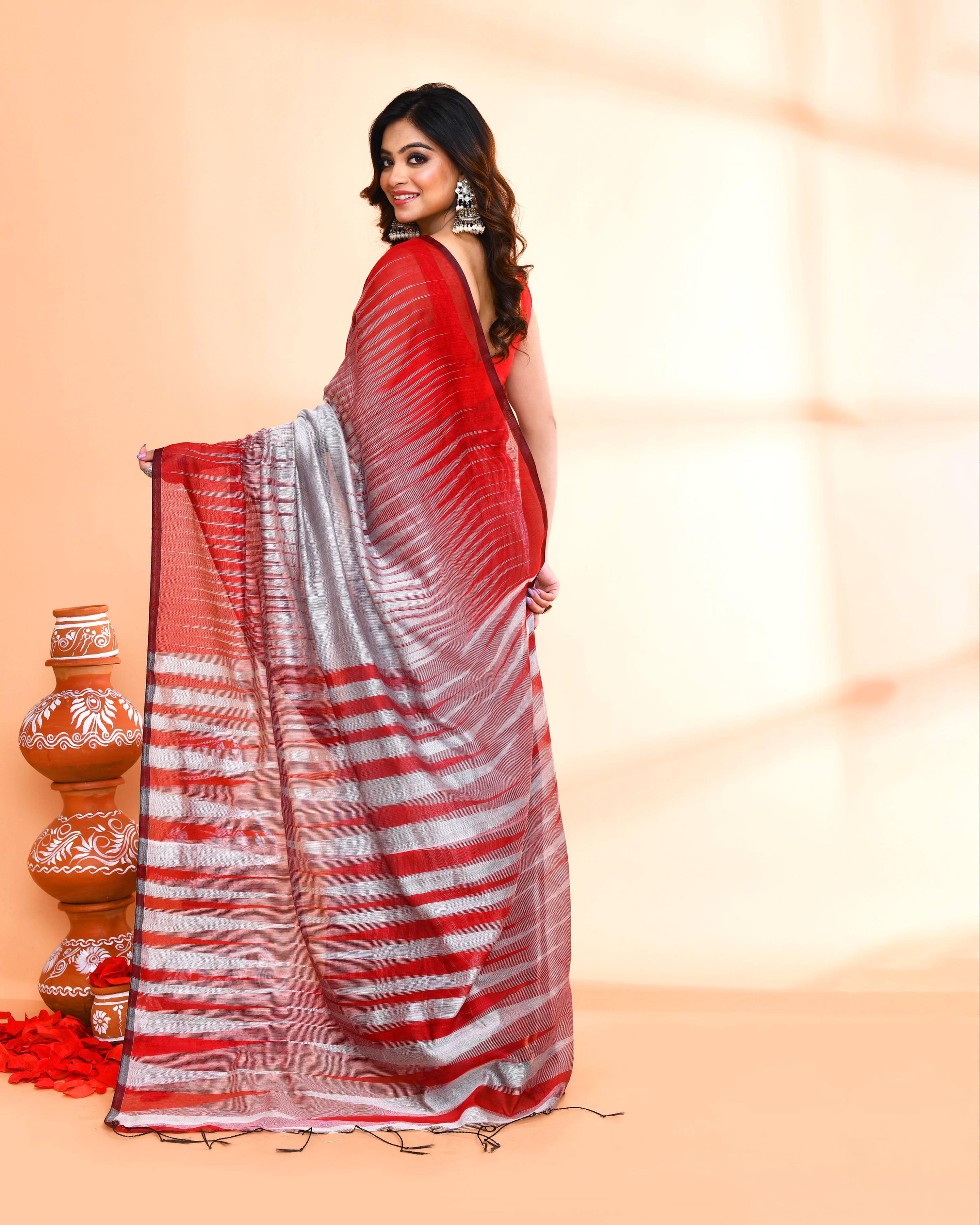 Piyari Fashion Women`s Cotton Silk Silver Handloom Saree With Blouse