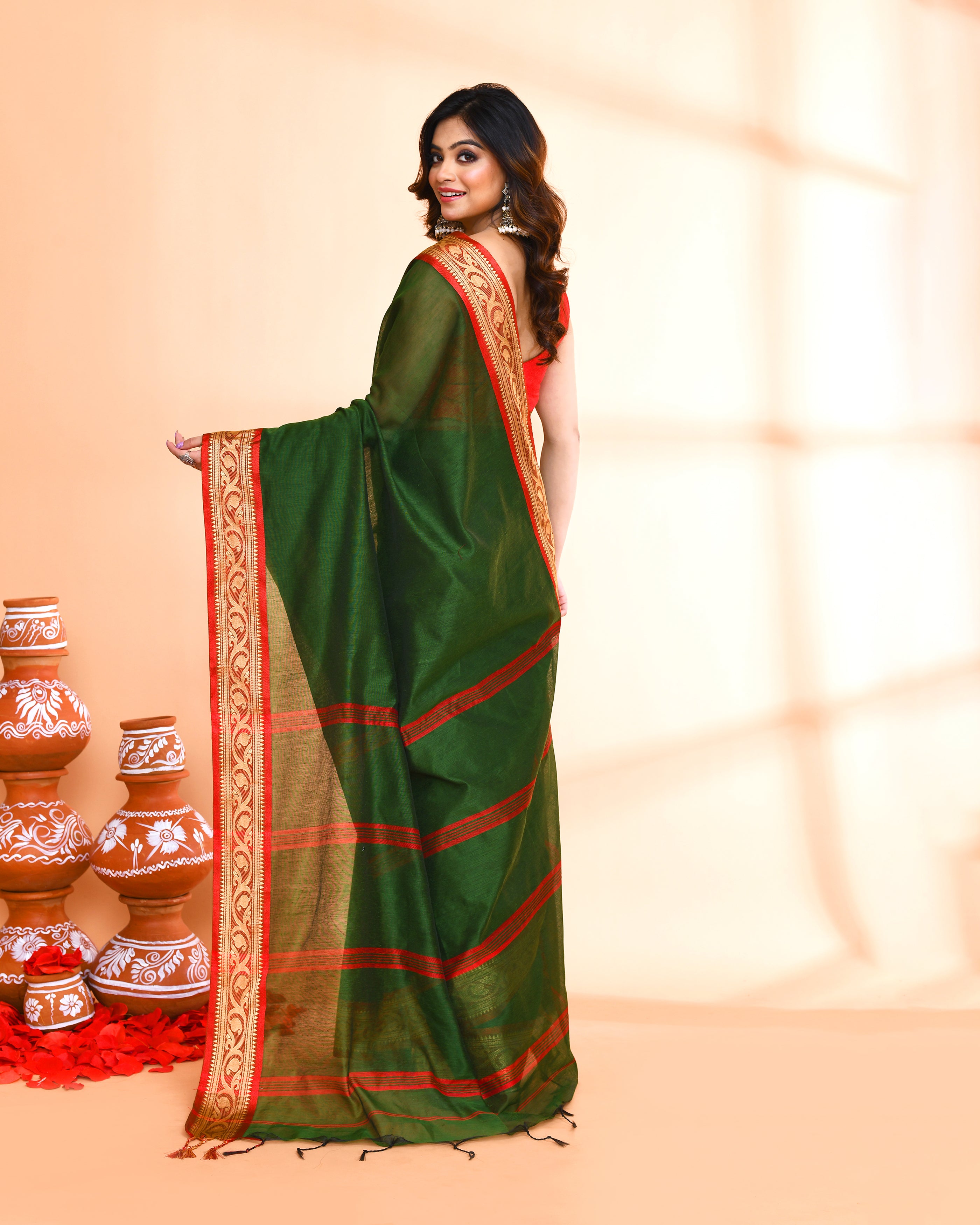 Piyari Fashion Women`s Cotton Silk Moss Green Handloom Saree With Blouse