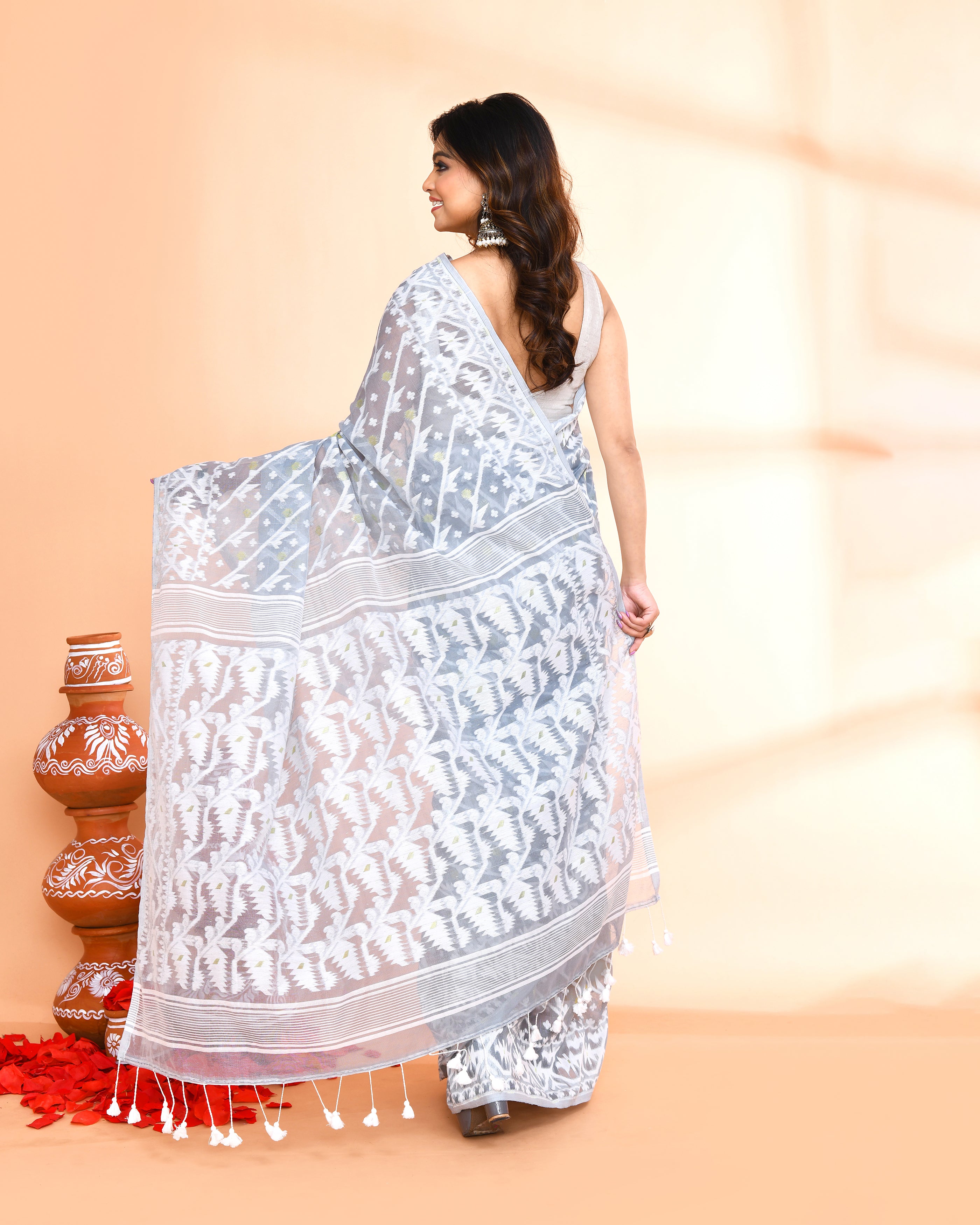 Piyari Fashion Women's Pebble Grey Cotton Silk Jamdani Saree