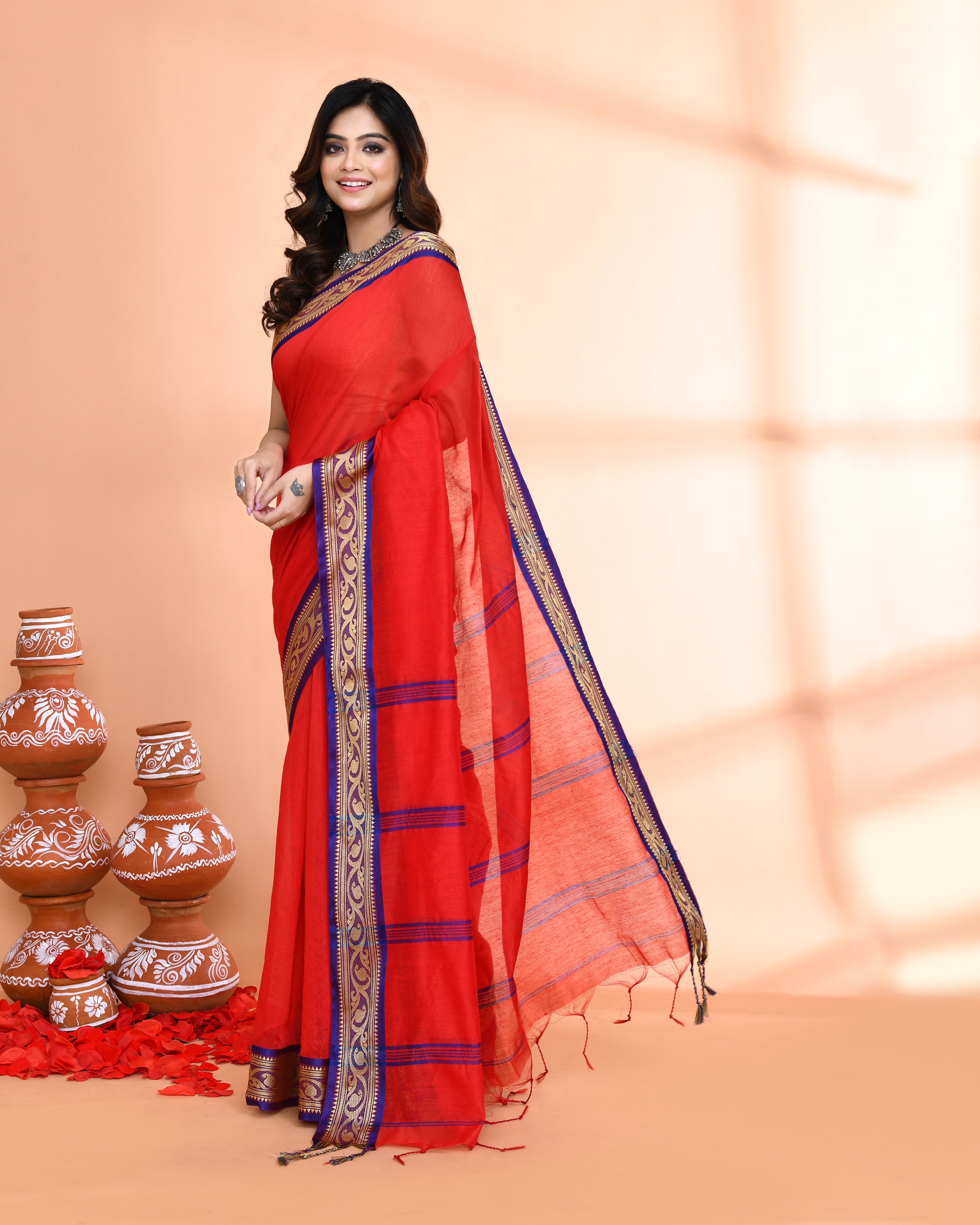 Piyari Fashion Women`s Cotton Silk Red Handloom Saree With Blouse