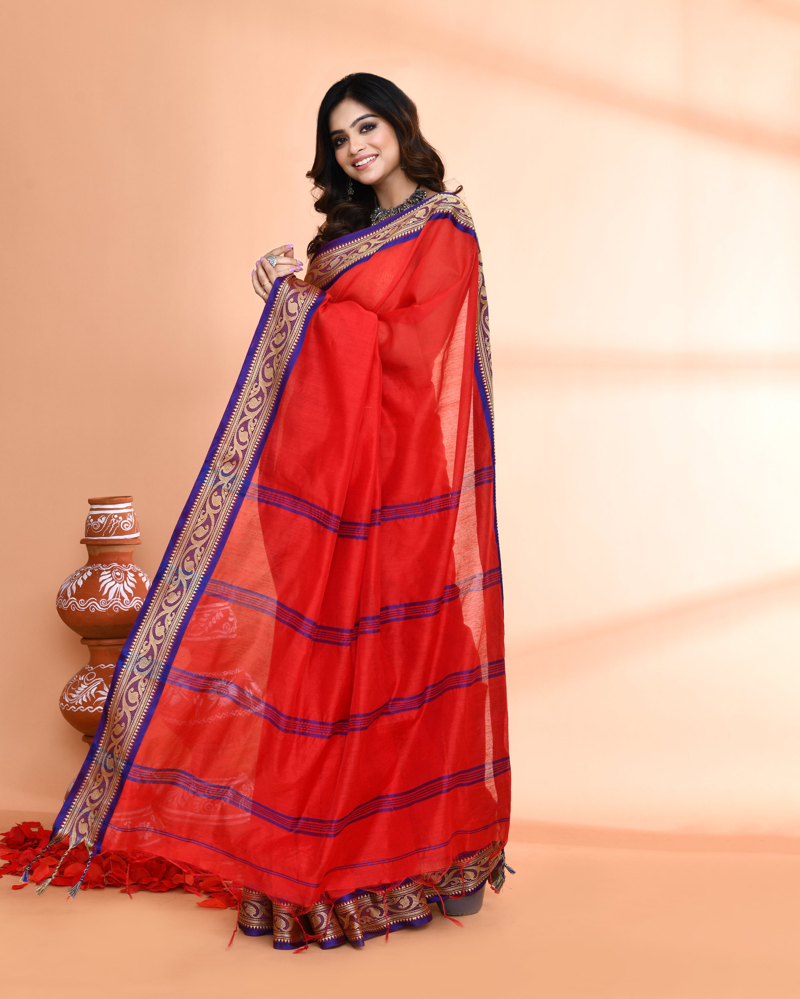 Piyari Fashion Women`s Cotton Silk Red Handloom Saree With Blouse
