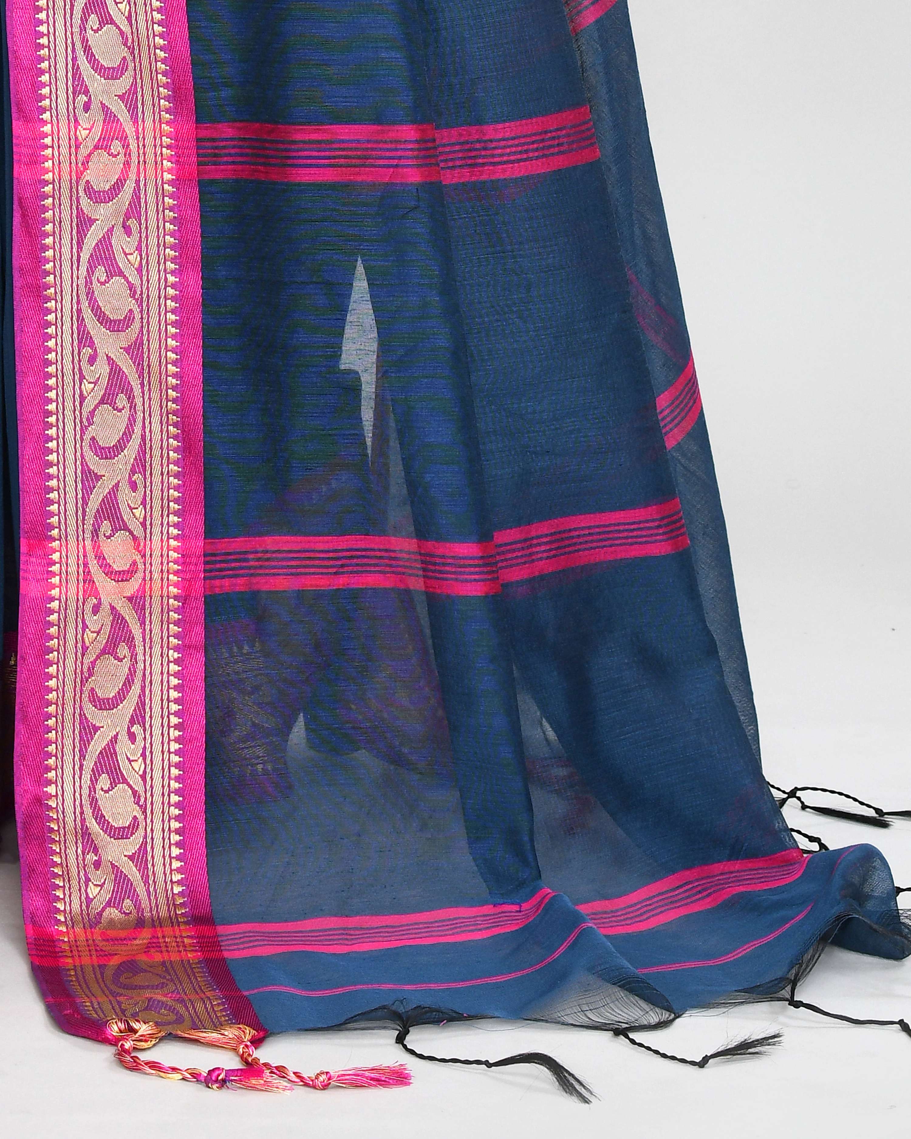 Piyari Fashion Women`s Cotton Silk Charcoal Handloom Saree With Blouse
