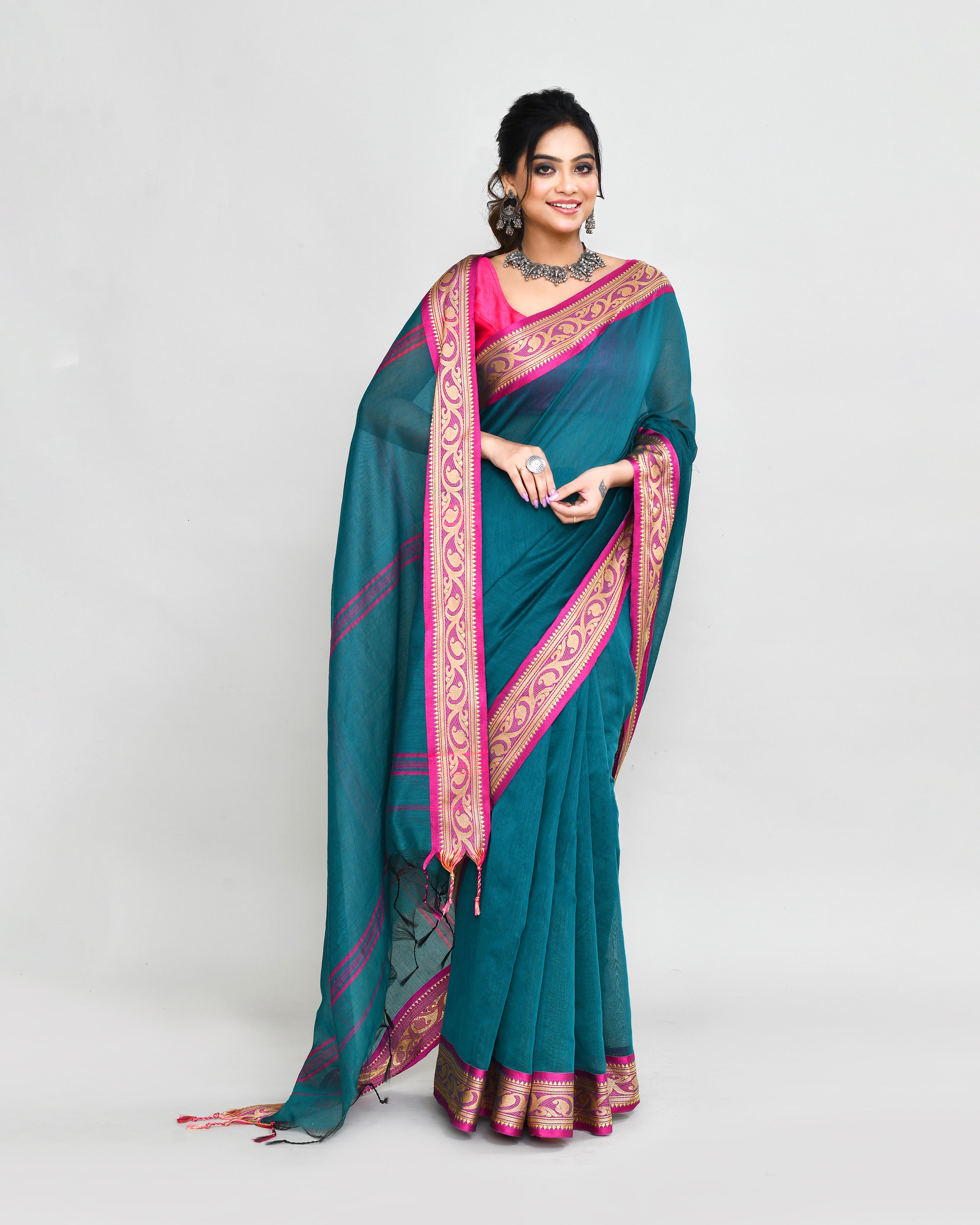 Piyari Fashion Women`s Cotton Silk Teal Handloom Saree With Blouse