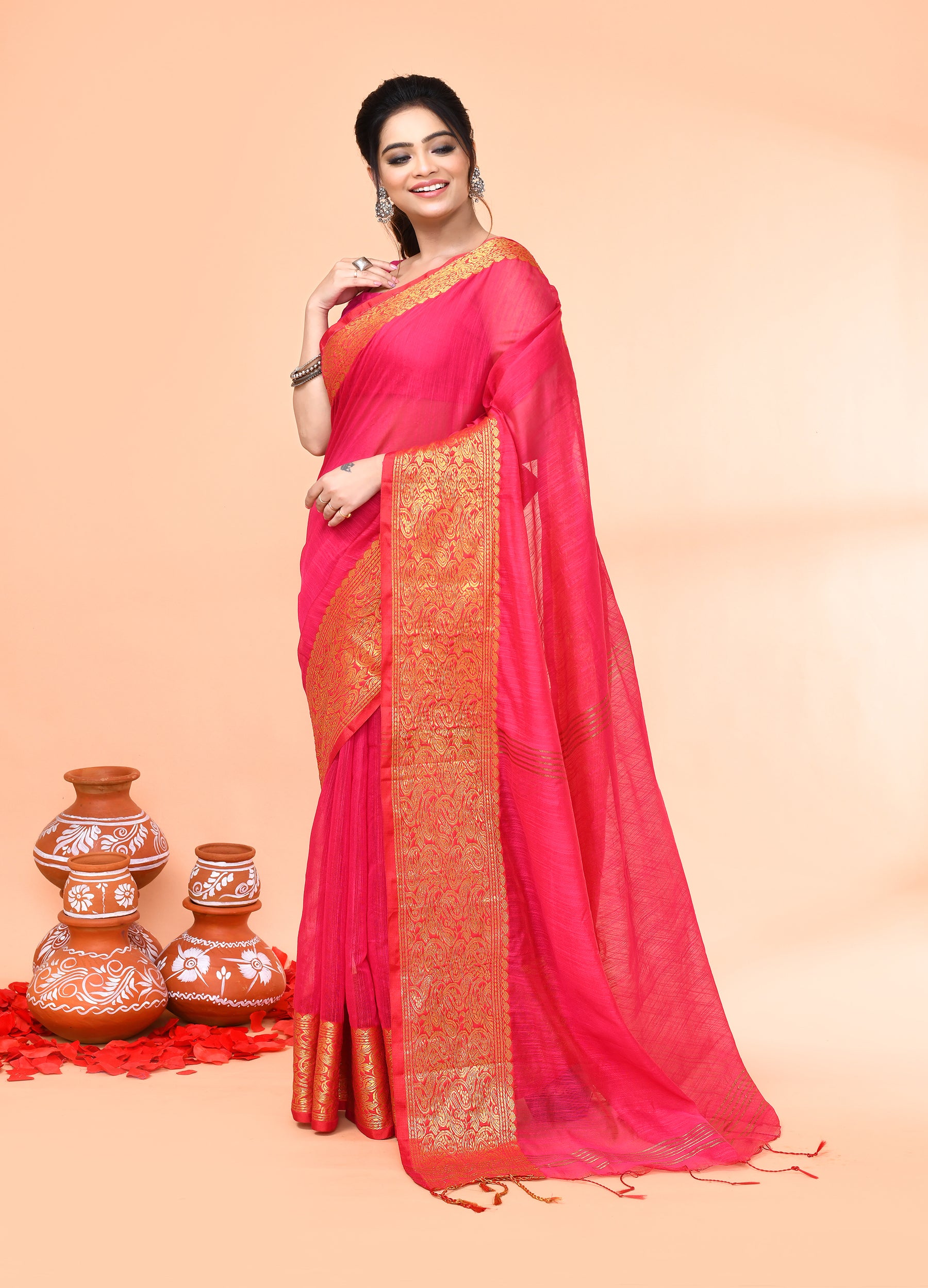 Piyari Fashion Women`s Cotton Blend Rani Handloom Saree With Blouse