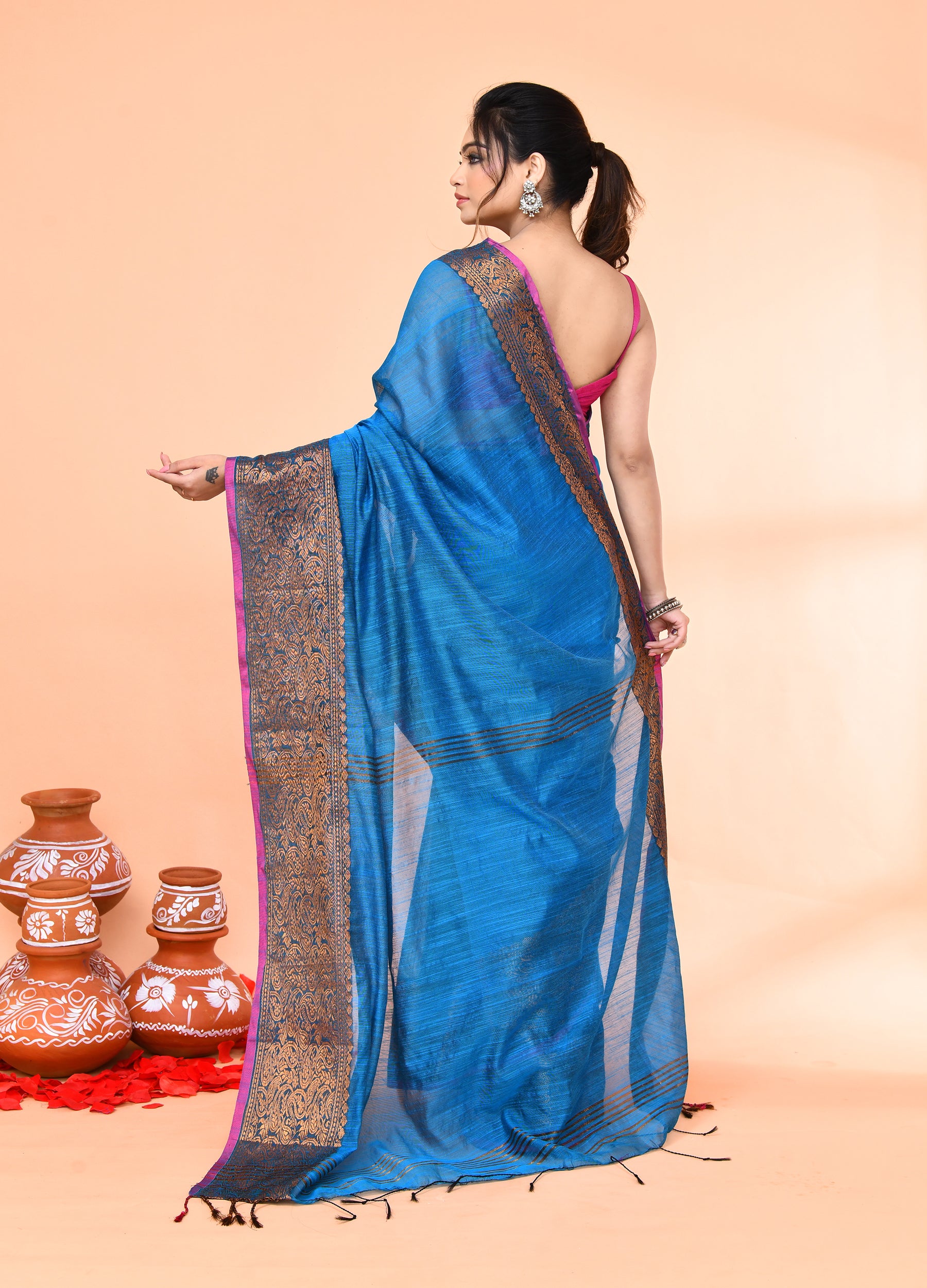 Piyari Fashion Women`s Cotton Blend Sky Blue Handloom Saree With Blouse