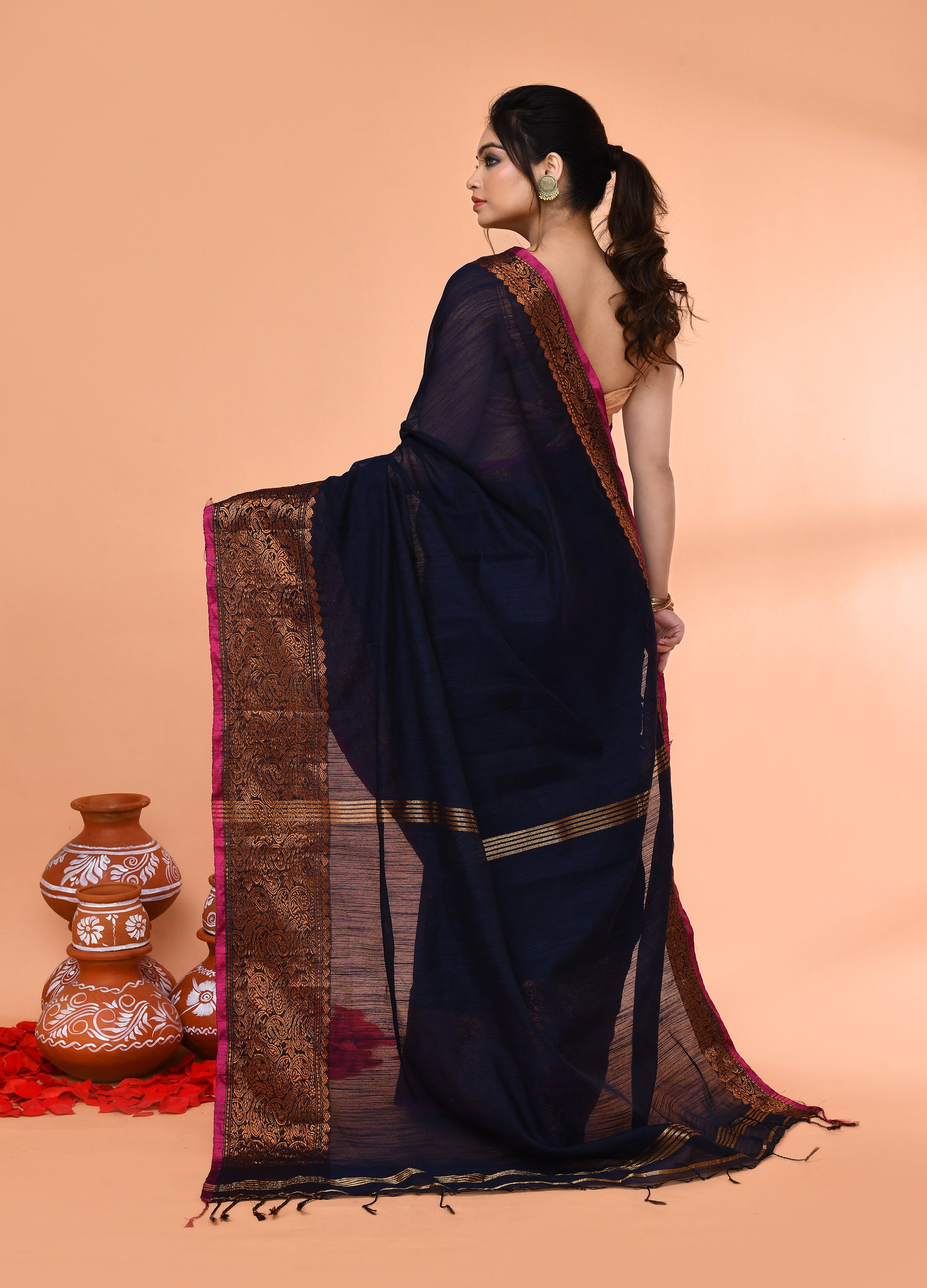 Piyari Fashion Women`s Cotton Blend Navy Blue Handloom Saree With Blouse