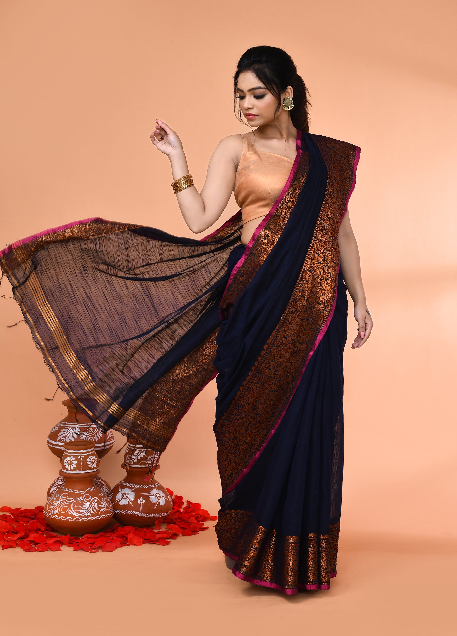 Piyari Fashion Women`s Cotton Blend Navy Blue Handloom Saree With Blouse