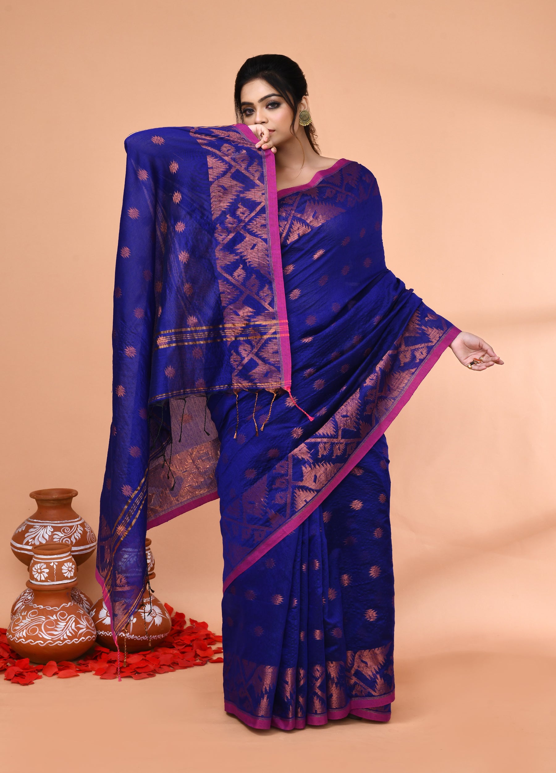 Piyari Fashion Women`s Cotton Blend Royel Blue Handloom Saree With Blouse